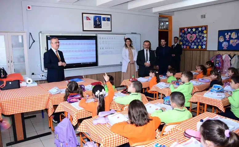 İl Milli Eğitim Müdürü Aydın öğrencilerle buluştu
