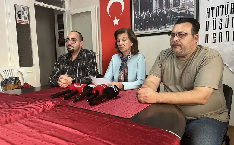 Eskişehir’de Cumhuriyet Yürüyüşü İçin Çağrı Yapıldı