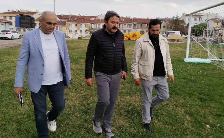 Necdet Yıldırım Spor Sahası’nda Çalışmalar Sürüyor