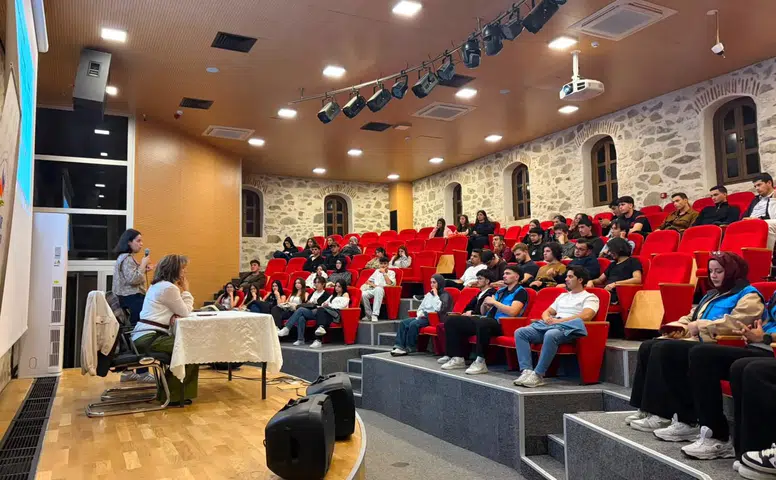 Eskişehir’de Öğrenci Yurdunda Kur’an-ı Kerim Eğitimi Sürüyor