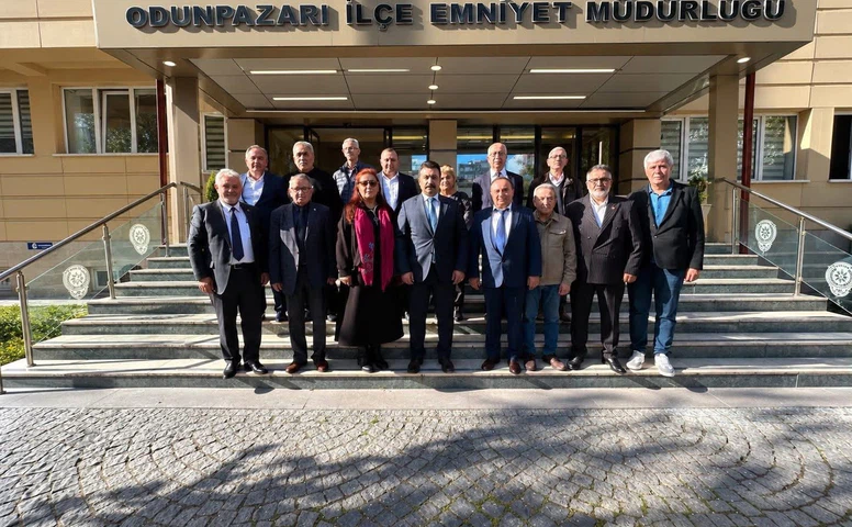 Eskişehir’de Dernek Temsilcilerinden Ayhan Sivri’ye Ziyaret