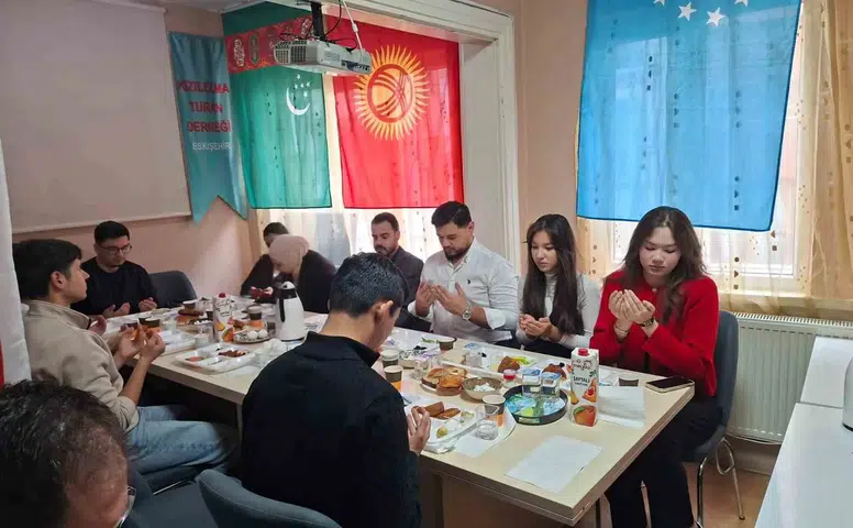 Eskişehir’de Türk Dünyası Öğrencileri Buluştu