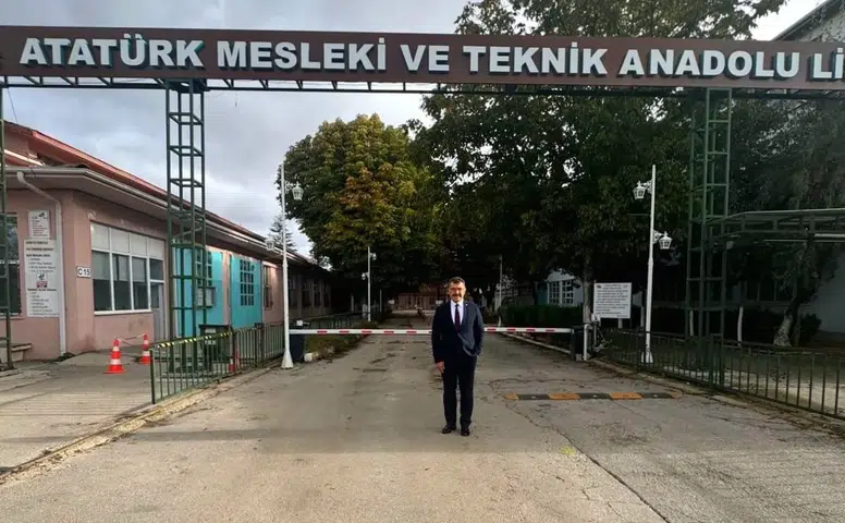 Prof. Dr. Hasan Mandal Eski Okulunda Öğrencilerle Buluştu