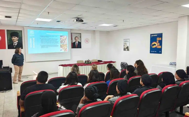 Eskişehir’de Yurt Personeline Güvenli Beslenme Eğitimi