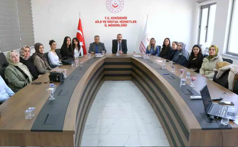 Eskişehir’de Bakım Personeline Eğitim Programı Düzenlendi