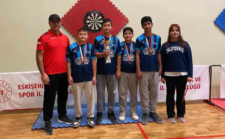 Eskişehir’de Yıldız Erkek Dart Müsabakaları Tamamlandı