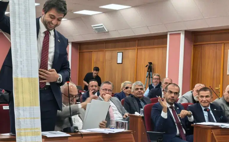 Odunpazarı Meclisi’nde Gerilim: “Taş Üstüne Taş Değil, Laf Üstüne Laf”