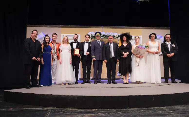 Eskişehir Şehir Tiyatroları Adana’da Sahne Aldı