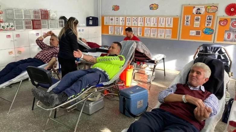 “Öğretmenim Canım Benim, KANım Benim!” Kampanyası Büyük İlgi Gördü