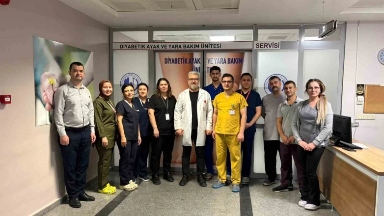 Dört Yılda 850 Ameliyat: Diyabetik Ayak ve Yara Bakım Servisi Bölge Hastalarına Şifa Oluyor