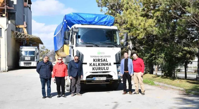 16 Ton Yem Hatay’a Gönderildi