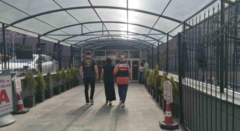 Jandarma Ekipleri 27 Yıl Kesinleşmiş Hapis Cezası Bulunan Şahsı Yakaladı