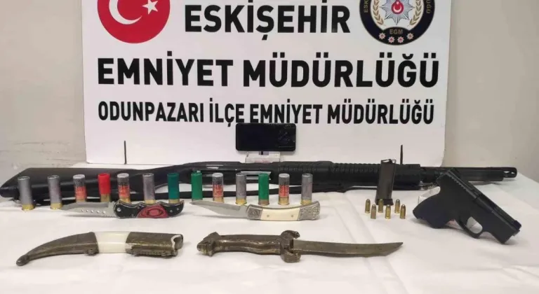 5 suçtan aranması ve 3 yıl 15 ay hapis cezası bulunan şahıs yakalandı