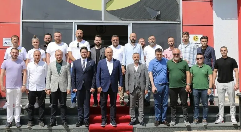 Antalya Milletvekilinden Eskişehirspor’a Ziyaret!