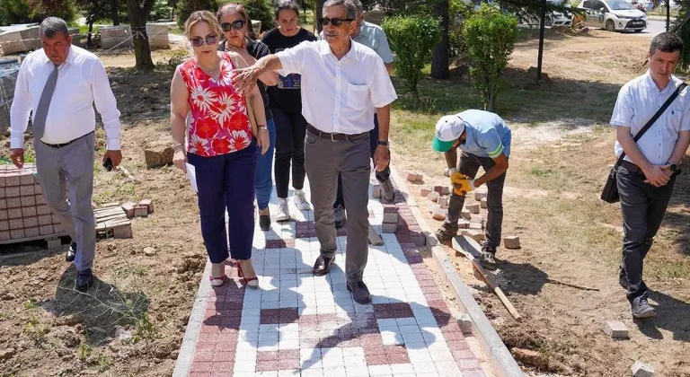 Başkan Ataç Eskişehir’de Parkları İnceliyor