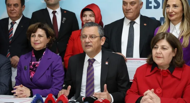 CHP Genel Başkanı Özel, kadınlar gününde kadın adayı Köksal’ı eleştirdi