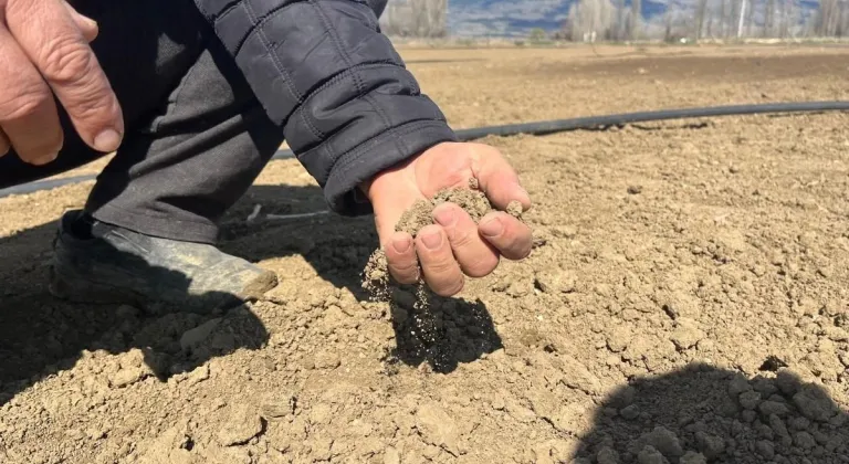 Çiftçiler Kurak Kış Sonrası Susuz Kaldı