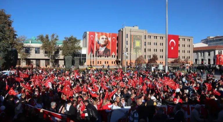 Cumhuriyet Kenti Eskişehir 29 Ekim'i Coşkuyla Kutladı