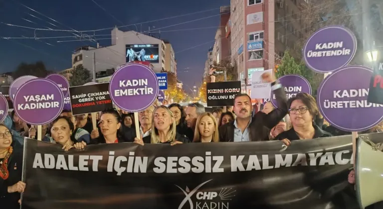 Eskişehir CHP kadın kolları ‘ Adalet için sessiz kalmayacağız’  diyerek yürüyüş yaptı