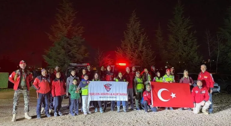 Eskişehir DAK Ekibinden Şehitlere İthaf Edilen Gece Yürüyüşü