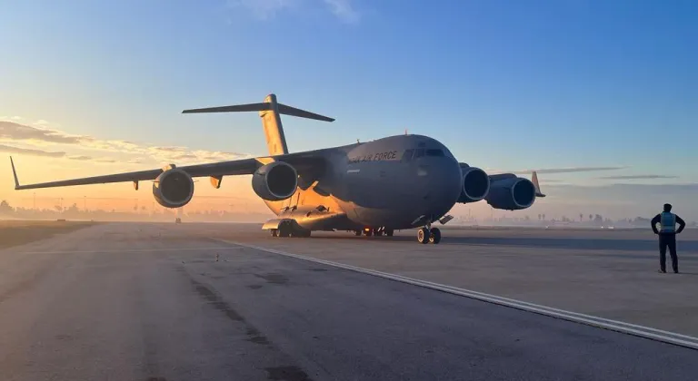 Eskişehir'de C-17 Kargo Uçağının Alçak Uçuşu Şok Etkisi Yarattı