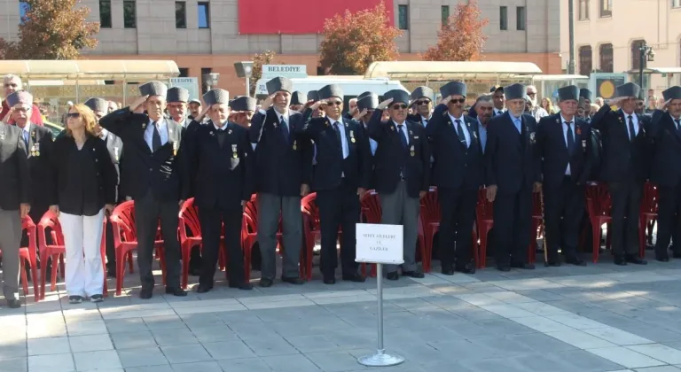 Eskişehir’de 19 Eylül Gaziler Günü için Tören Düzenlendi