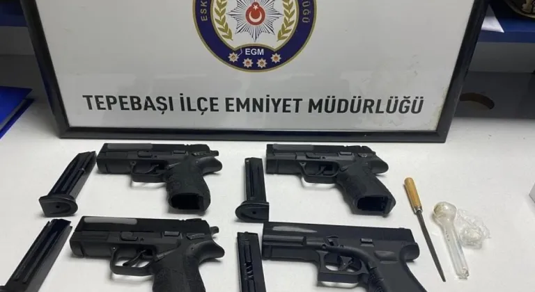 Eskişehir’de 4 Adet Tabanca Taşıyan Şahıs Tutuklandı