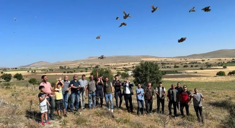 Eskişehir’de 600 Kınalı Keklik Doğaya Salındı