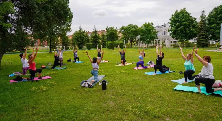 Eskişehir’de Açık Havada Yoga Etkinlikleri