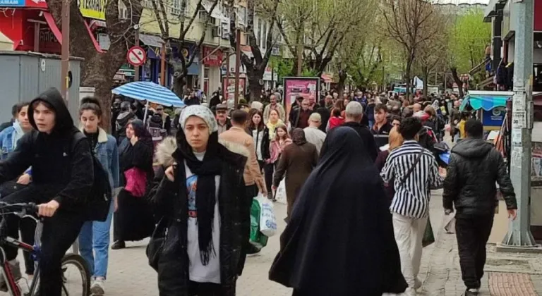 Eskişehir’de Bayram Alışverişi Yoğunluğu