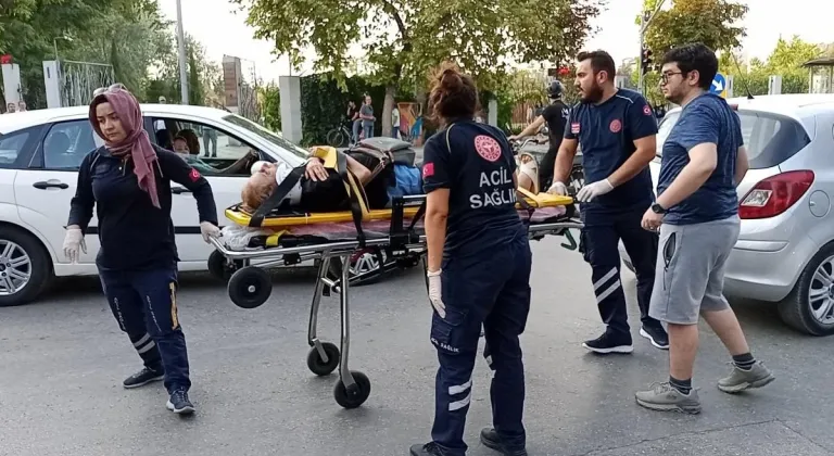 Eskişehir’de Bir Araç Karşıya Geçen Kadına Çarptı!