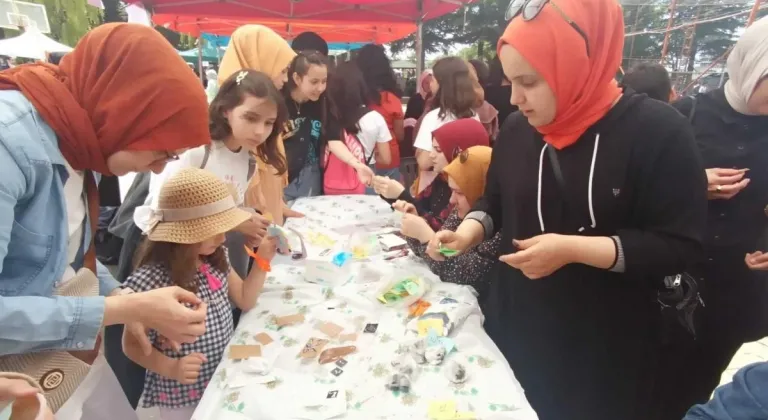 Eskişehir’de Depremzedelere Yardım Panayırı Düzenlendi