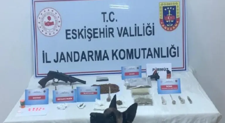 Eskişehir’de Devriye Sırasında 3 Şahıs Yakalandı