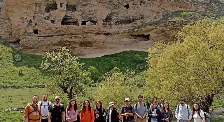 Eskişehir’de Doğa Tutkunlarından Zahran Vadisi’ne Gezi