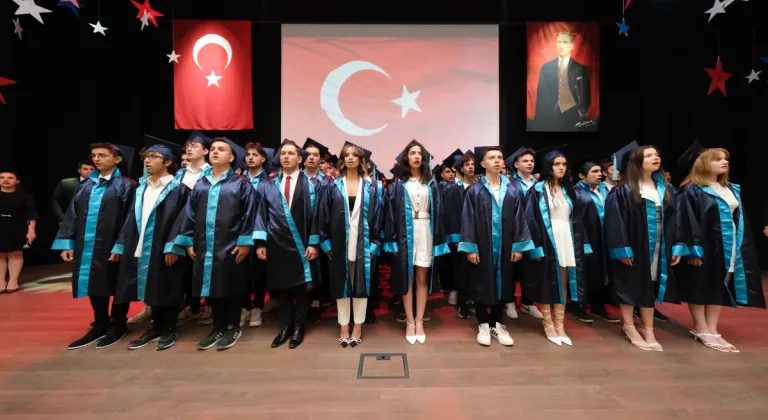 Eskişehir’de EOSB Meslek Lisesi Öğrencilerini Mezun Etti