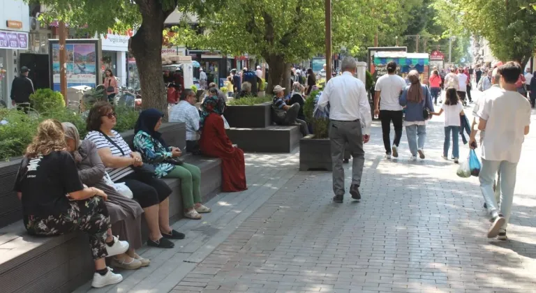 Eskişehir’de Hava Sıcaklıkları Hakkında Farklı Düşünüyorlar