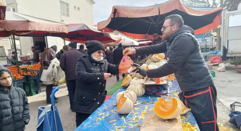 Eskişehir’de Havanın Isınması Pazarcıların Yüzünü Güldürdü