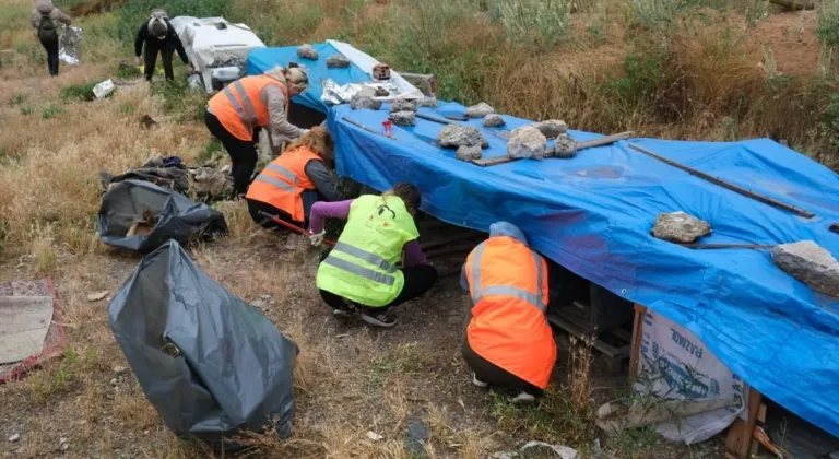 Eskişehir’de Hayvanseverlerden Geleneksel Besleme Etkinliği