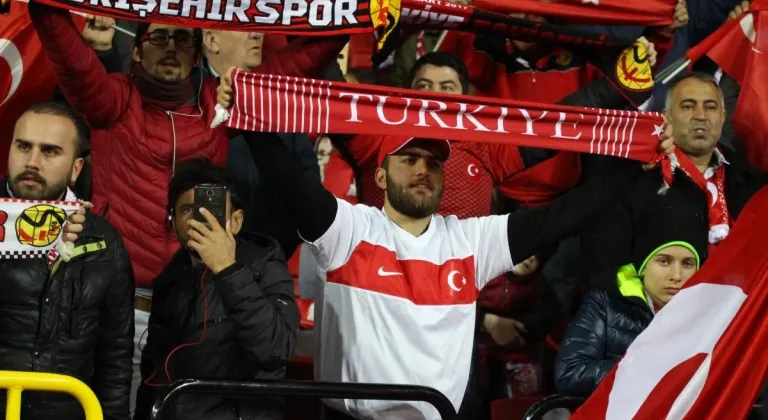 Eskişehir’de Oynanacak Türkiye Maçının Biletleri Tükendi!