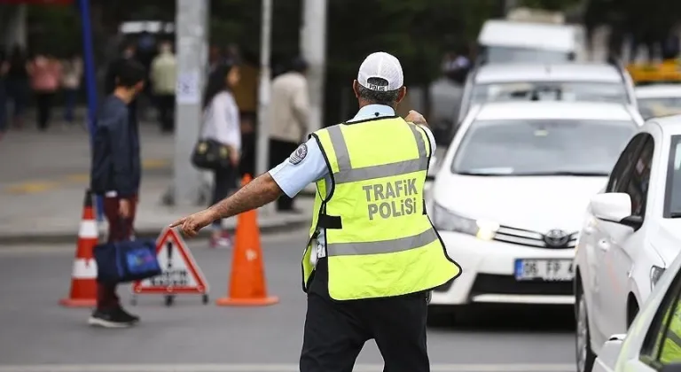 Eskişehir’de Trafik Denetimlerinde Binlerce Araç ve Sürücü İncelendi