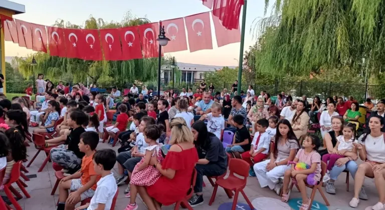 Eskişehir’de Valide Malhatun Anaokulu’nda 30 Ağustos Sevinci