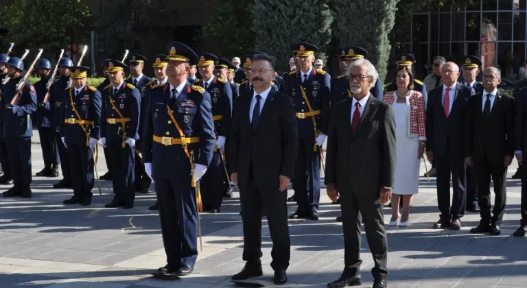 Eskişehir’de Zafer Bayramı Düzenlenen Tören ile Kutlandı