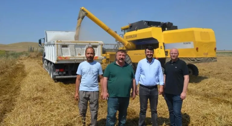 Eskişehir’in İlçesi Beylikova’da Hububat Hasadı Başladı