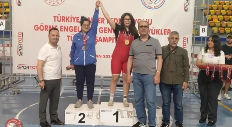 Eskişehirli görme engelli sporcu Türkiye şampiyonu oldu