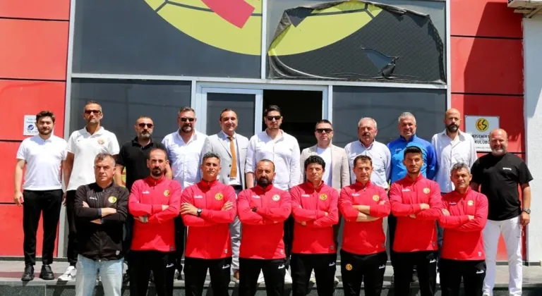 Eskişehirspor Altyapısında Yenilenmeye Gidiyor