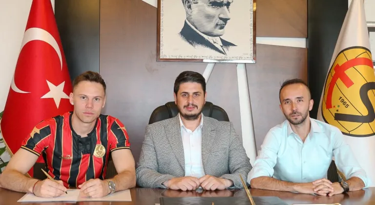 Eskişehirspor İki İsimle Daha Anlaşma Sağladı