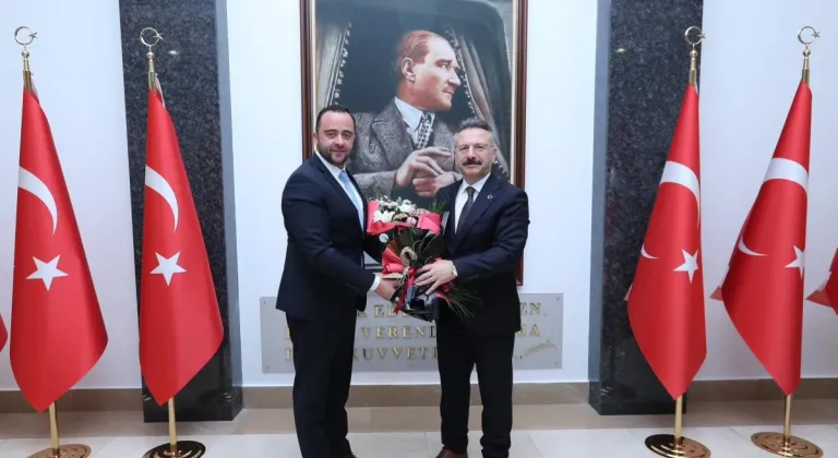 Eskişehirspor Kulübü Başkanı Ulaş Entok'tan Valilik Ziyareti