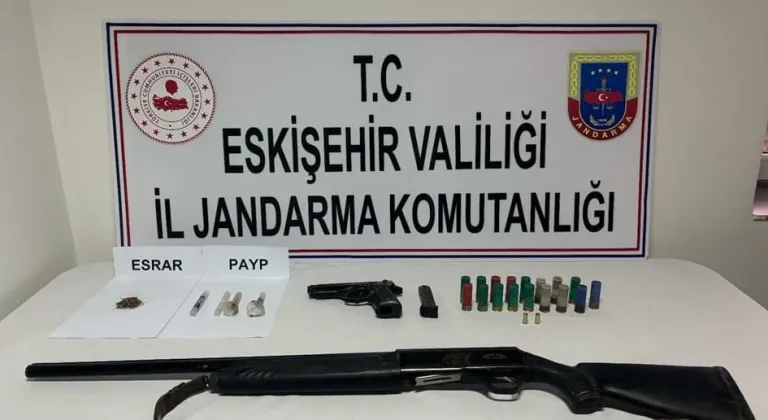 Eskişehir’de Uyuşturucu ve Silah Operasyonu: 8 Şüpheli Gözaltında