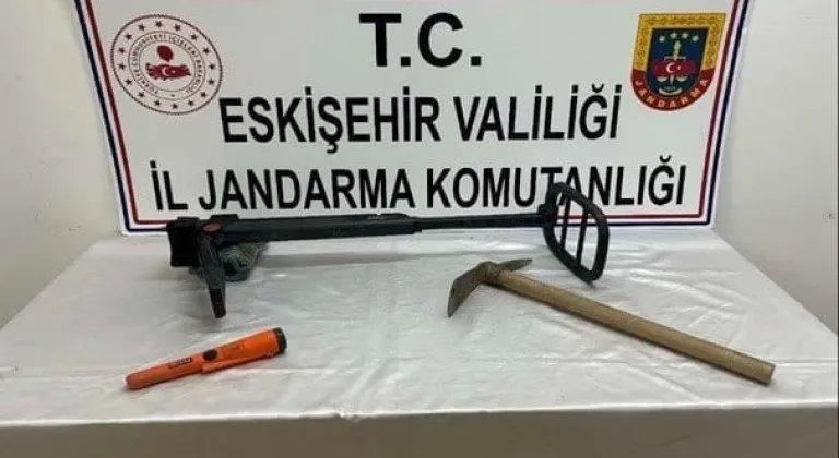 Kaçak kazıya Suçüstü 4 kişi yakalandı