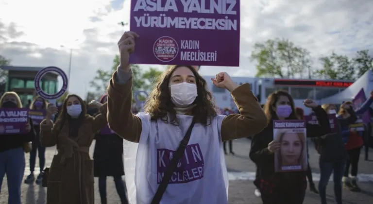 Kadınlar En Çok Yakınlarındakiler Tarafından Şiddete Uğruyor!